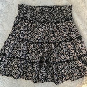 American Eagle Floral Skirt